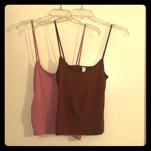 2for1 ✌🏼 Banana Republic silky soft camisoles